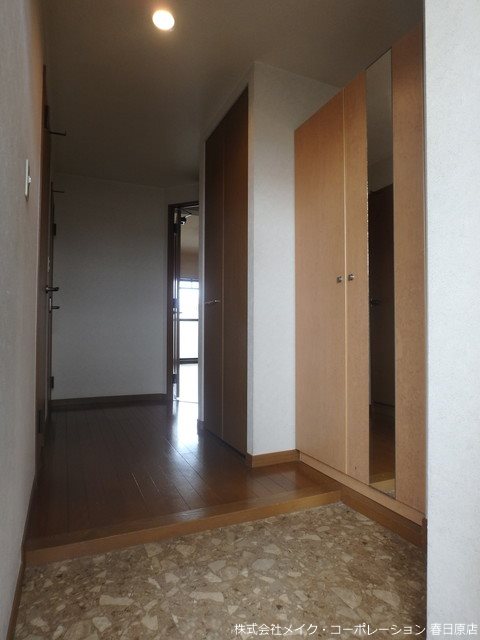 アゼリア97  玄関