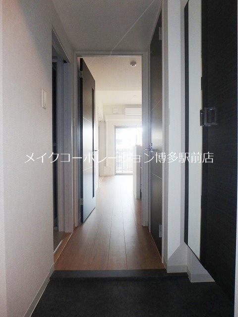 ※入居中の為別部屋写真使用現状優先 レディアントアーク薬院 玄関