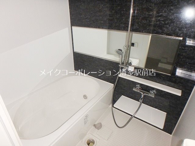 ※入居中の為別部屋写真使用現状優先 レディアントアーク薬院 風呂画像