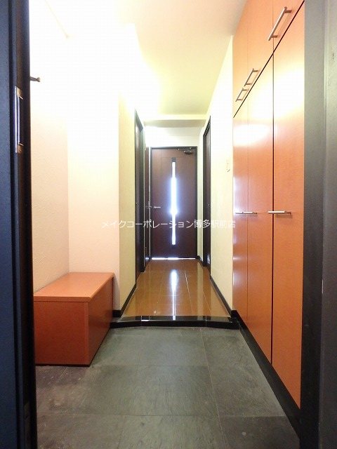 アクロス吉塚ステーションプラザ 玄関