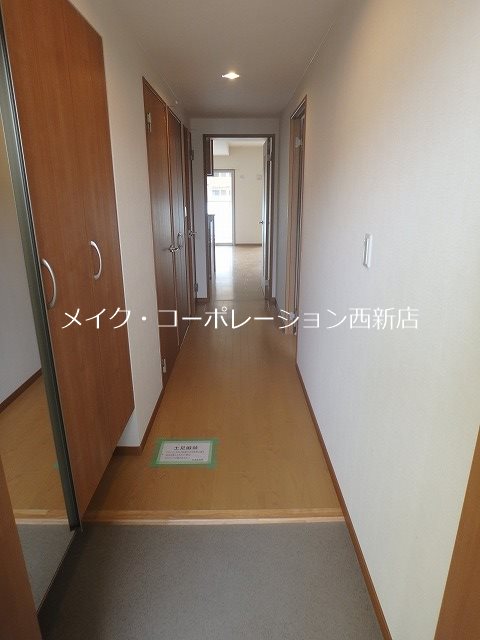 レセーナ姪浜 玄関