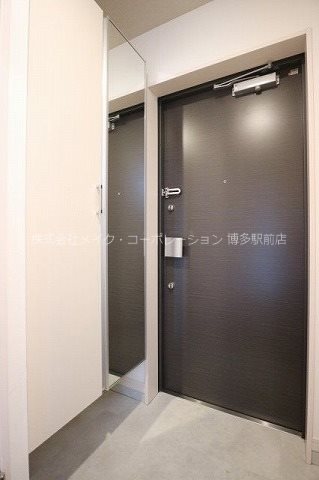 Trail博多 玄関