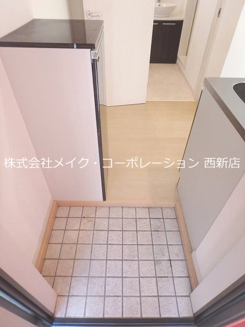 アウグーリ室見～ネット無料～ 玄関