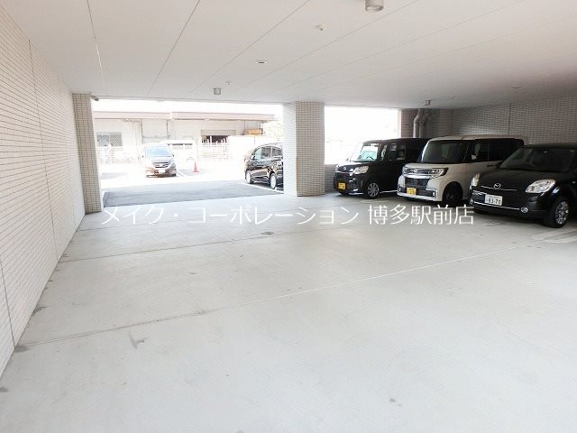 駐車場 ナウヴィレッジ港 その他11