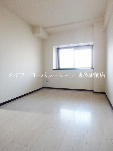 ベッドルーム ナウヴィレッジ港 ベッドルーム
