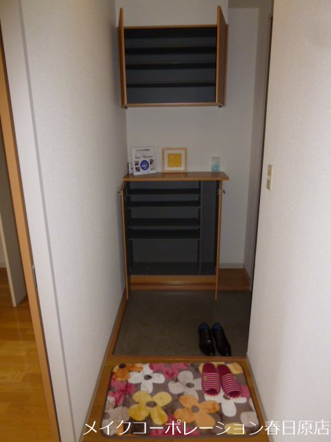 ペイド・エスポワールC棟 玄関