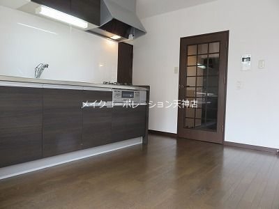 ダイナコート大濠公園Ⅱ リビング