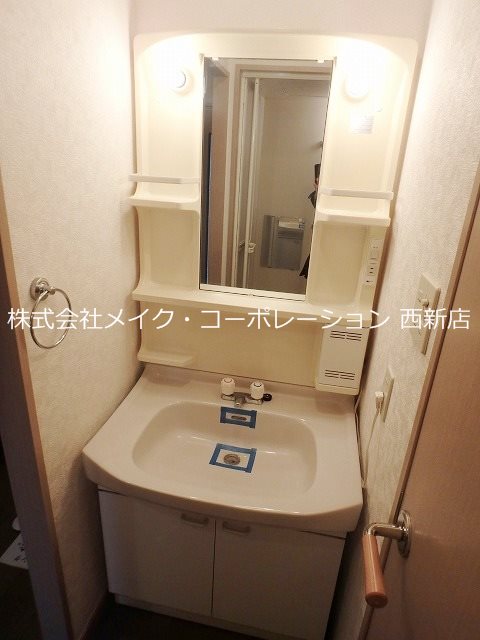 洗面所 テラ・ロッサ西新~ネット無料~ その他2