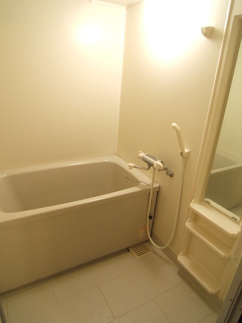 アゼリアⅡ 風呂画像