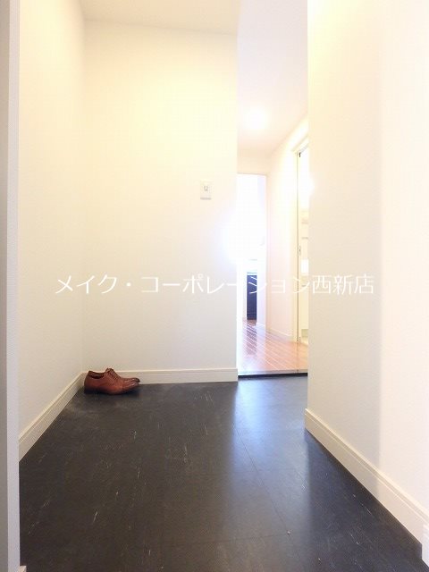 ラクレイス西新レジデンシャルタワー  玄関