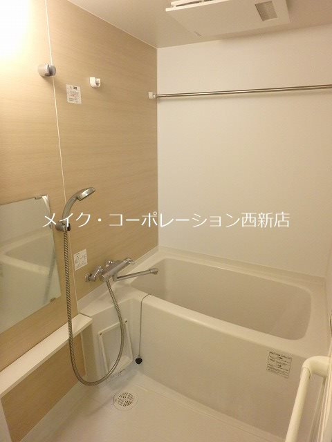 ラクレイス西新レジデンシャルタワー  風呂画像