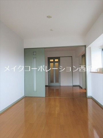 The Glade Residence West リビング