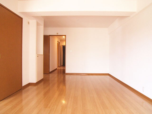 写真は同型タイプ サンライトキャッスル リビング