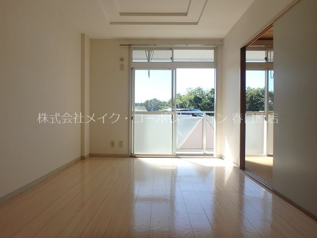 写真は同型タイプ グリーンパーク春日 ベッドルーム