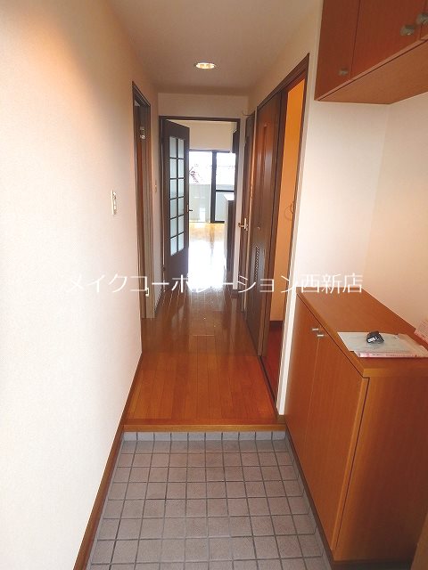 モルティ三田村 玄関