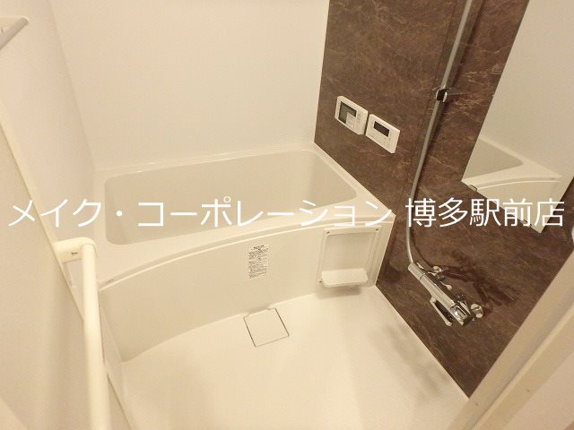 ソレイユルヴァン博多駅南 風呂画像
