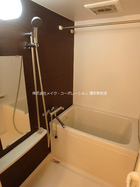 ※入居中の為別部屋写真使用現状優先 プレスタイルBAYAREA石城 風呂画像