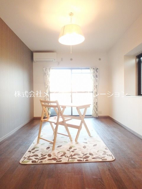 ジュネス室見 リビング