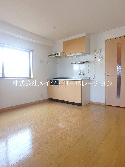 フィオルーナ西新～ネット無料～ リビング