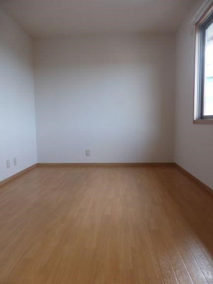 東花畑ガーデンA棟 ベッドルーム