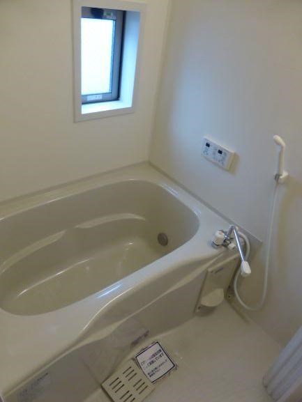 東花畑ガーデンA棟 風呂画像