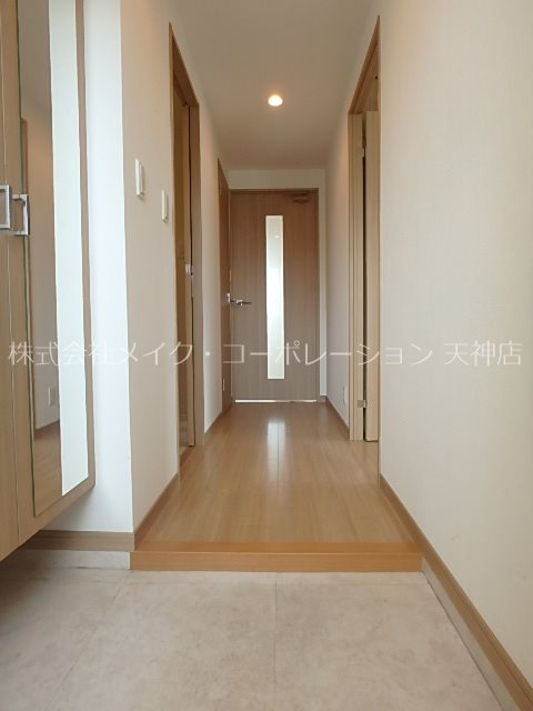 グランツ白金 玄関