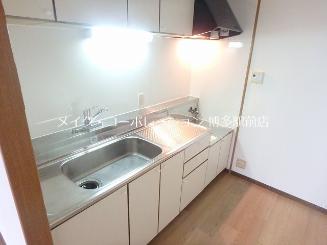 パグーロ東平尾 キッチン