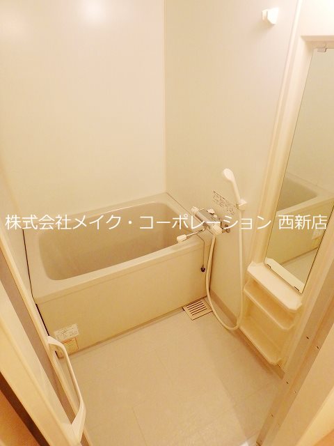 バス サンロージュ姪浜~オール電化~ 風呂画像