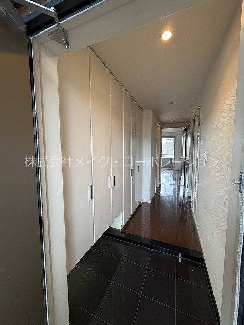 玄関 サーパス西新二丁目 玄関