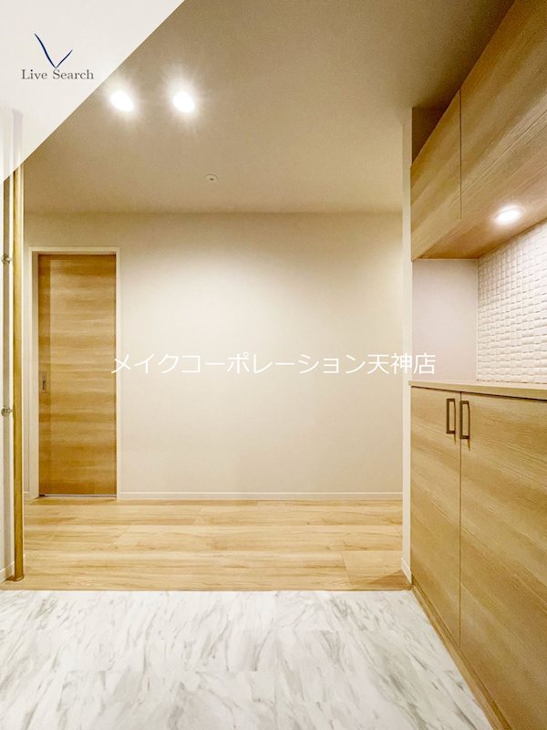 シャーメゾン日赤通り 玄関