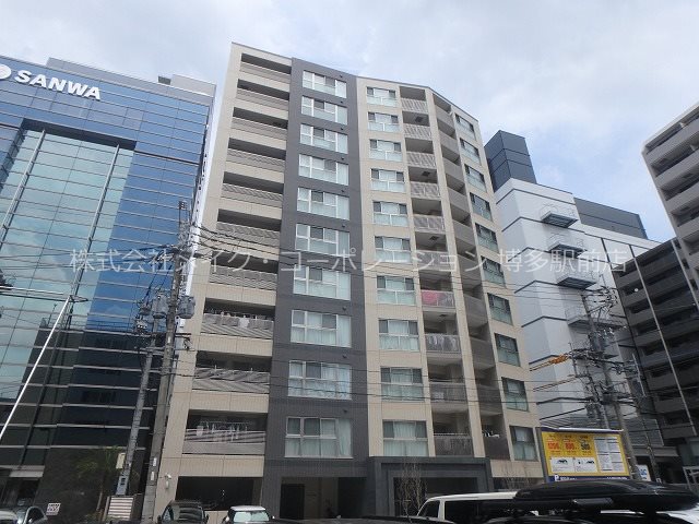 コンソラトゥール博多  外観