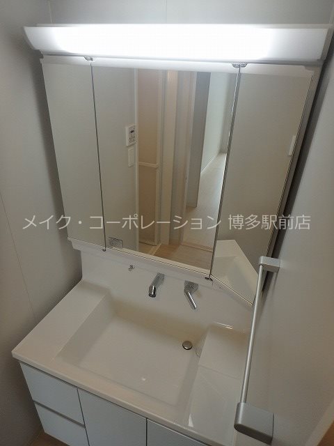 洗面所 コンソラトゥール博多 その他1