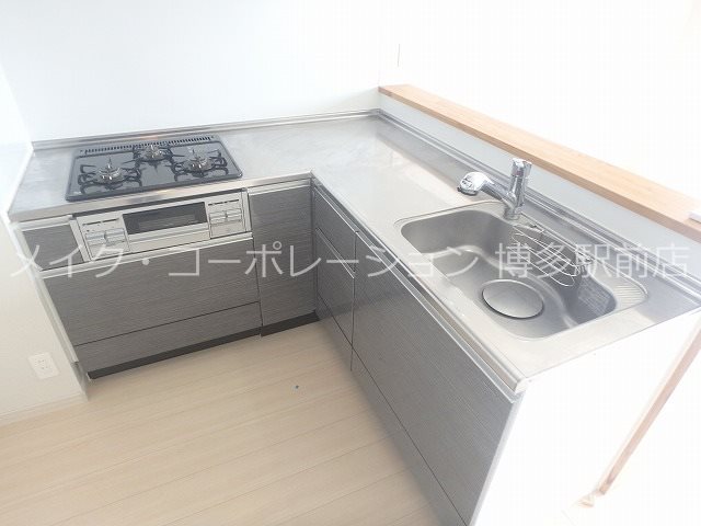 キッチン コンソラトゥール博多 キッチン