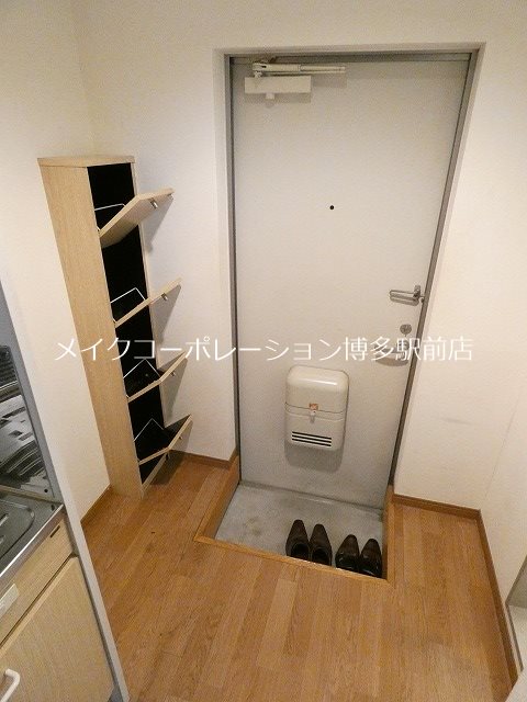リバティ博多 玄関
