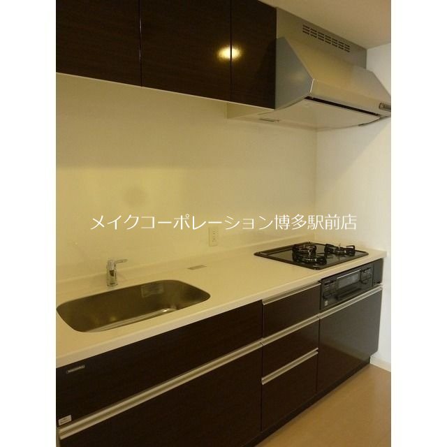 ラクレイス西新レジデンシャルタワー  キッチン