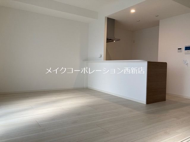 トラストビル姪浜南 リビング
