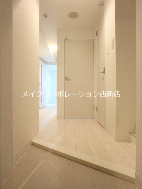 APエルテージ西新【5・6号タイプ】 玄関