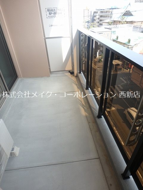 エソラ西新～ネット無料～  ベランダ