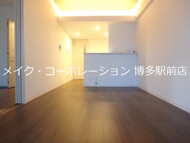 エルグランド吉塚 リビング