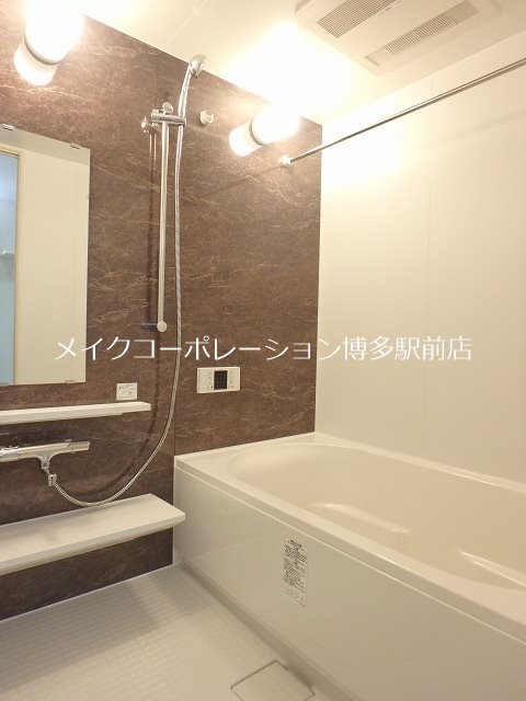 エルグランド博多 風呂画像