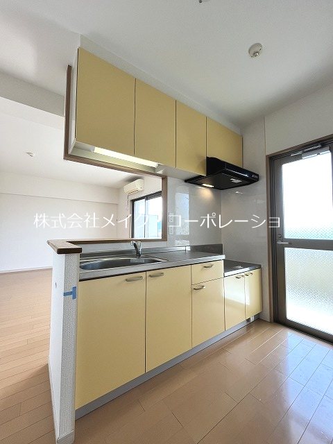 メゾンクレア愛宕南 キッチン