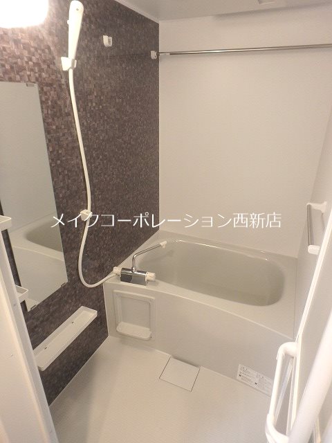 quador西新 風呂画像