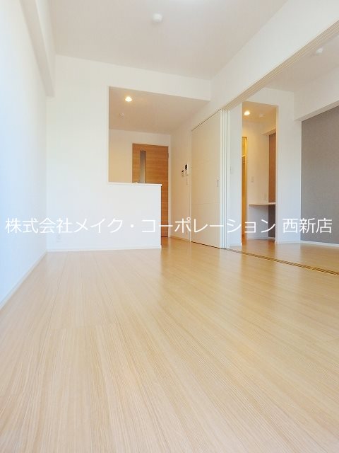 プリュネル荒江～ネット無料～ リビング