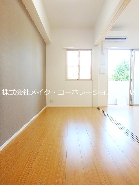 プリュネル荒江～ネット無料～ ベッドルーム