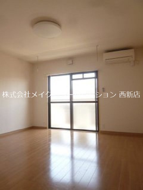 フィオーレサラ～ネット無料～ リビング