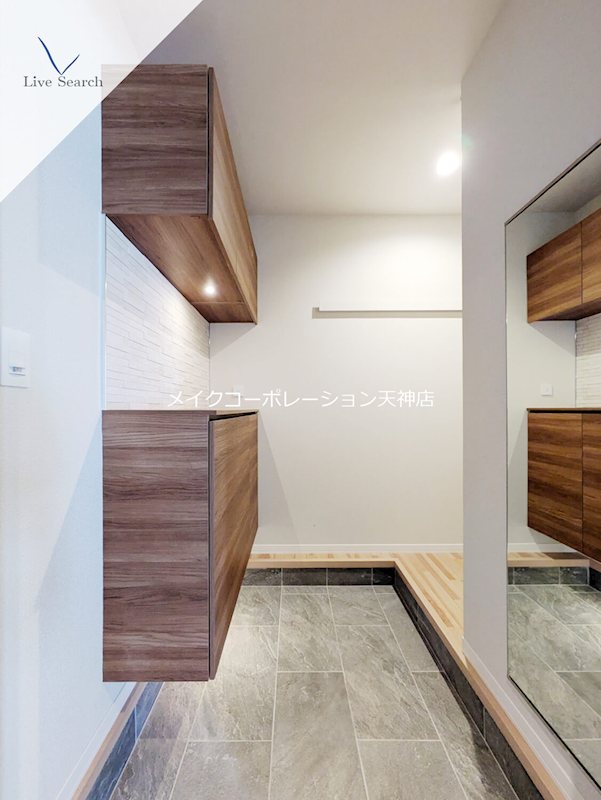 玄関 ベレオ鳥飼 玄関