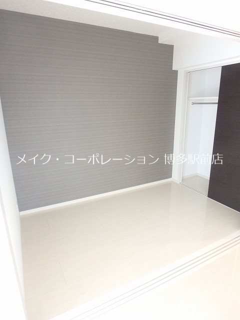 リヴァイン博多駅南 ベッドルーム
