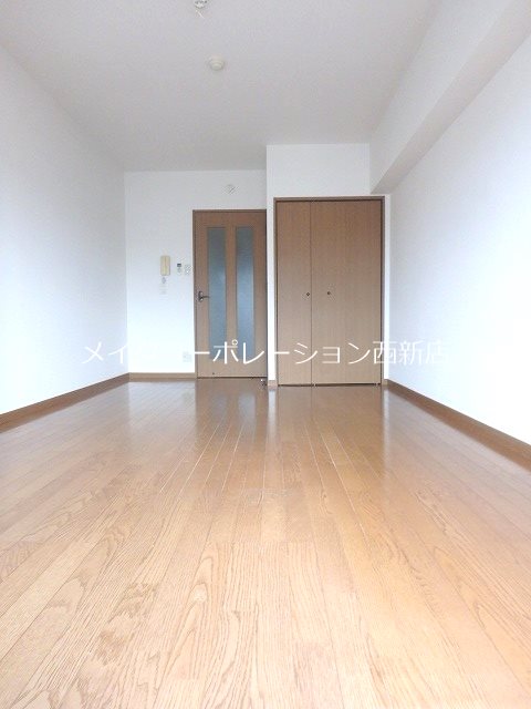 レオーネ城南～ネット無料～ リビング