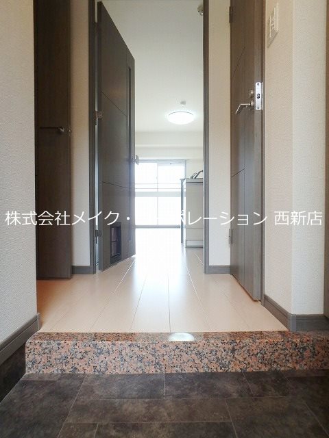 フォーサイト姪浜 玄関