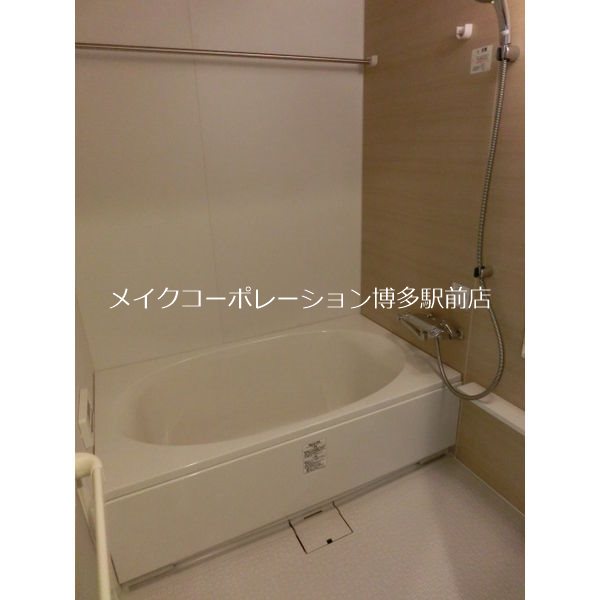 ラクレイス西新レジデンシャルタワー  風呂画像